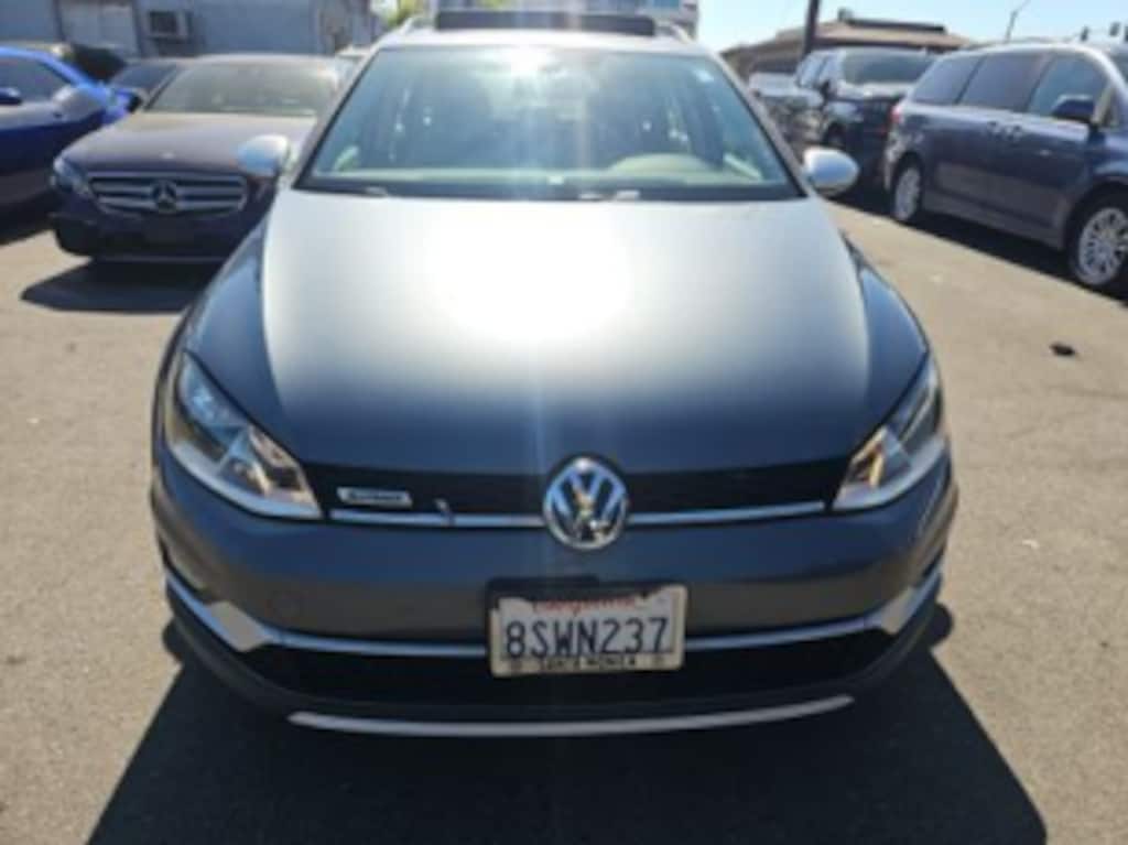 Used 2017 Volkswagen Golf Alltrack TSI SE 4MOTION Wagon