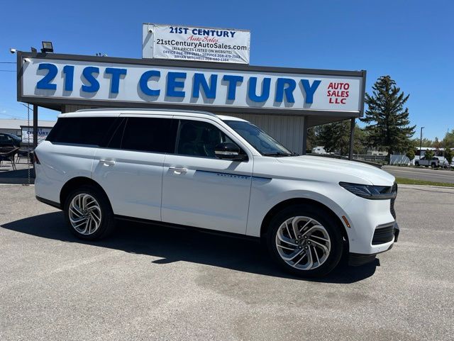 2025 Lincoln Navigator Reserve 4WD's photo