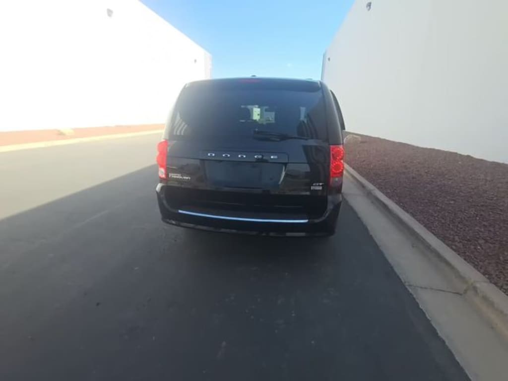 Used 2018 Dodge Grand Caravan GT Van Passenger Van