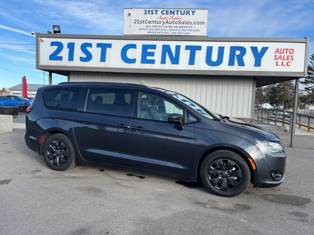 2020 Chrysler Pacifica Hybrid Touring L