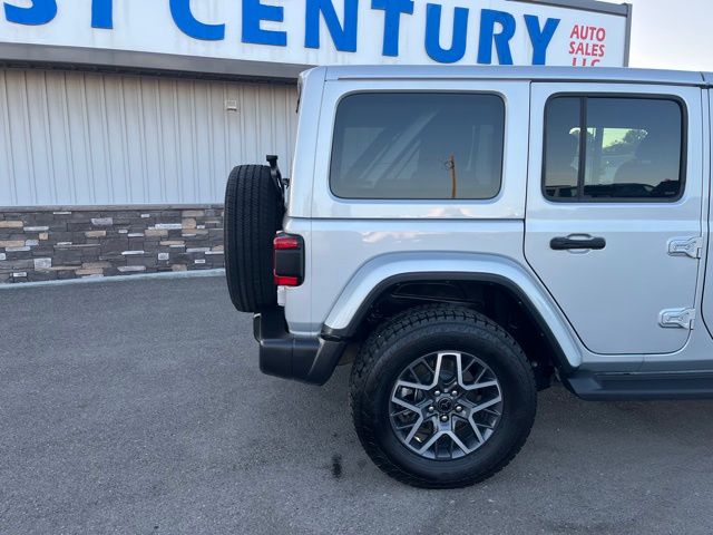 2024 Jeep Wrangler 4-Door Sahara - Photo 11