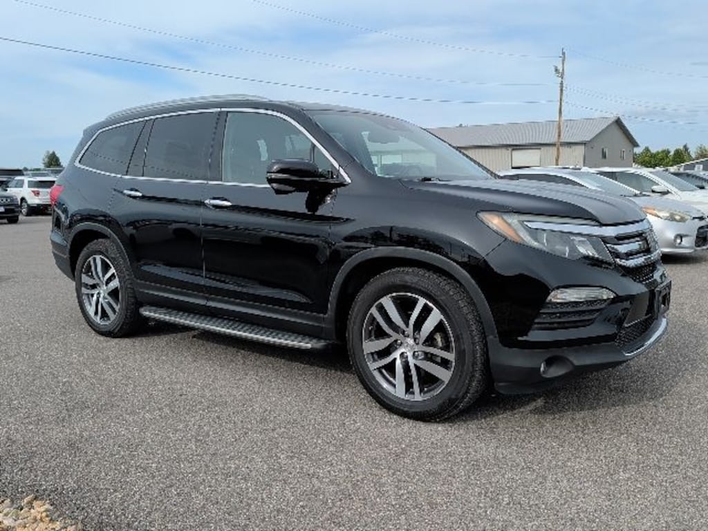 Used 2018 Honda Pilot Touring AWD SUV