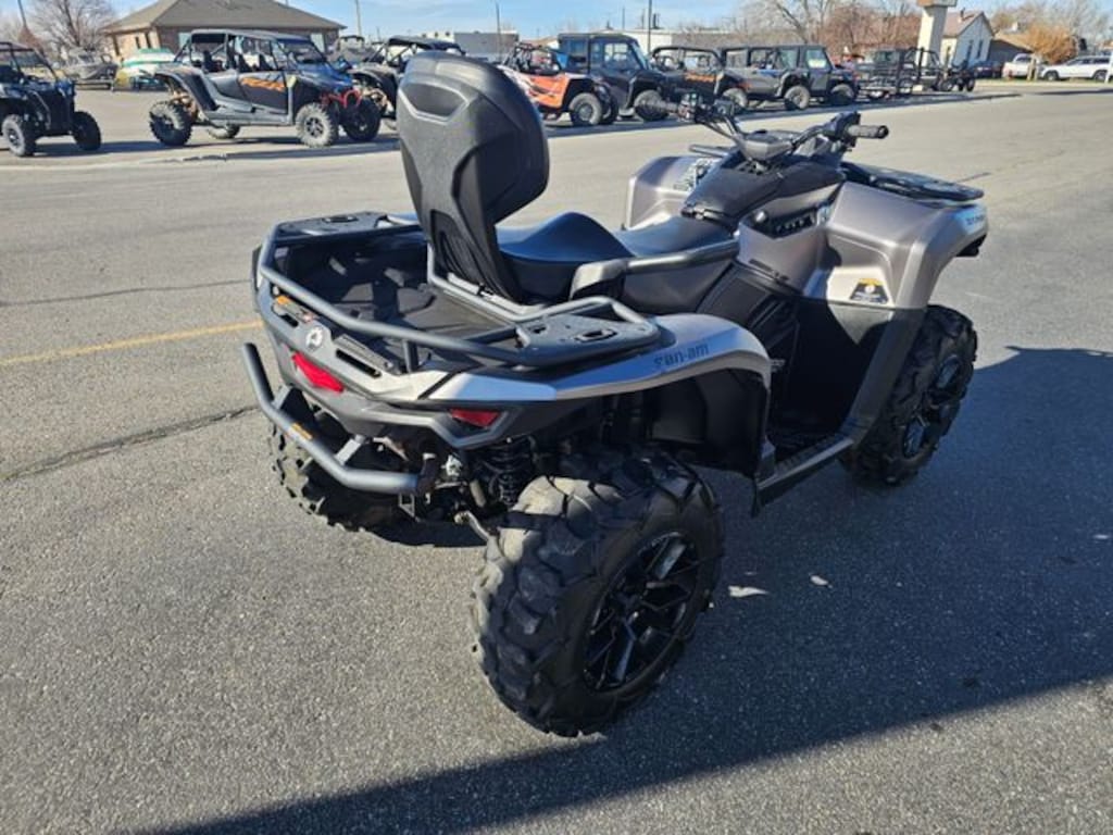 Used 2024 Can-Am Outlander MAX XT 700