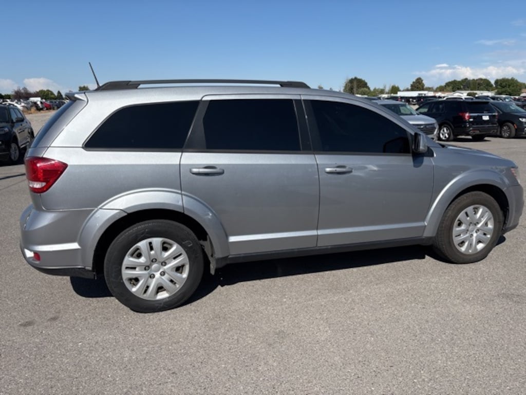 Used 2018 Dodge Journey SXT SUV