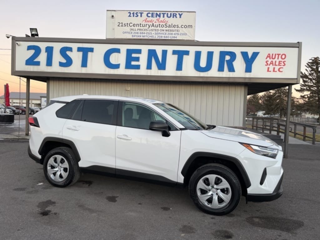 Used 2024 Toyota RAV4 LE SUV