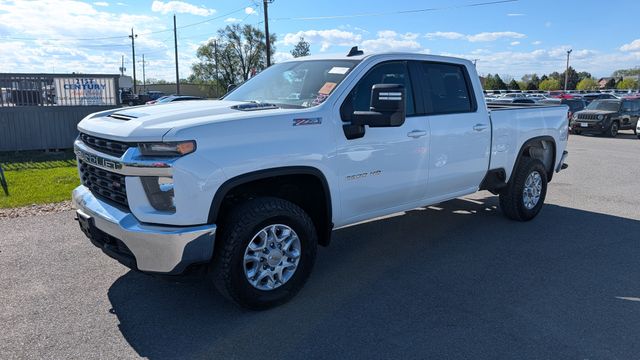 2021 Chevrolet Silverado HD LT 4WD Crew Cab Standard Box's photo