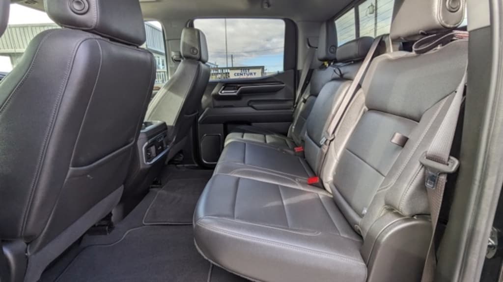 Used 2024 GMC Sierra 1500 SLT Truck Crew Cab