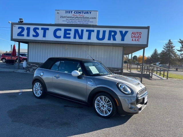 2019 MINI Convertible S's photo