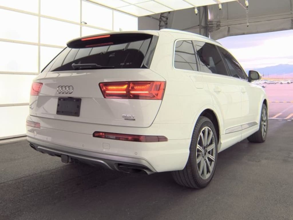 Used 2017 Audi Q7 3.0T Premium SUV