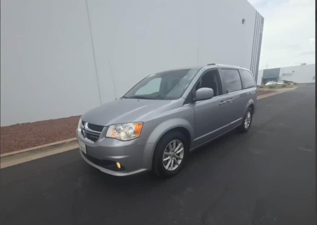 Used 2019 Dodge Grand Caravan SXT Van Passenger Van