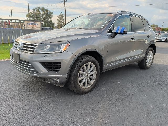 Volkswagen Touareg