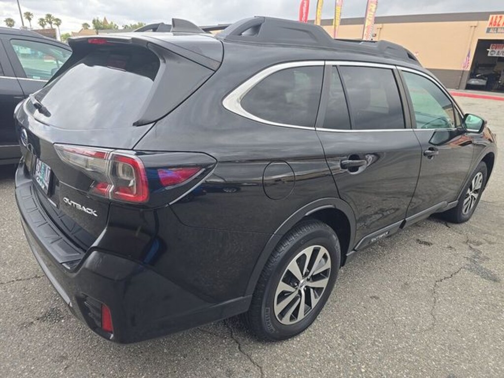Used 2020 Subaru Outback Premium SUV