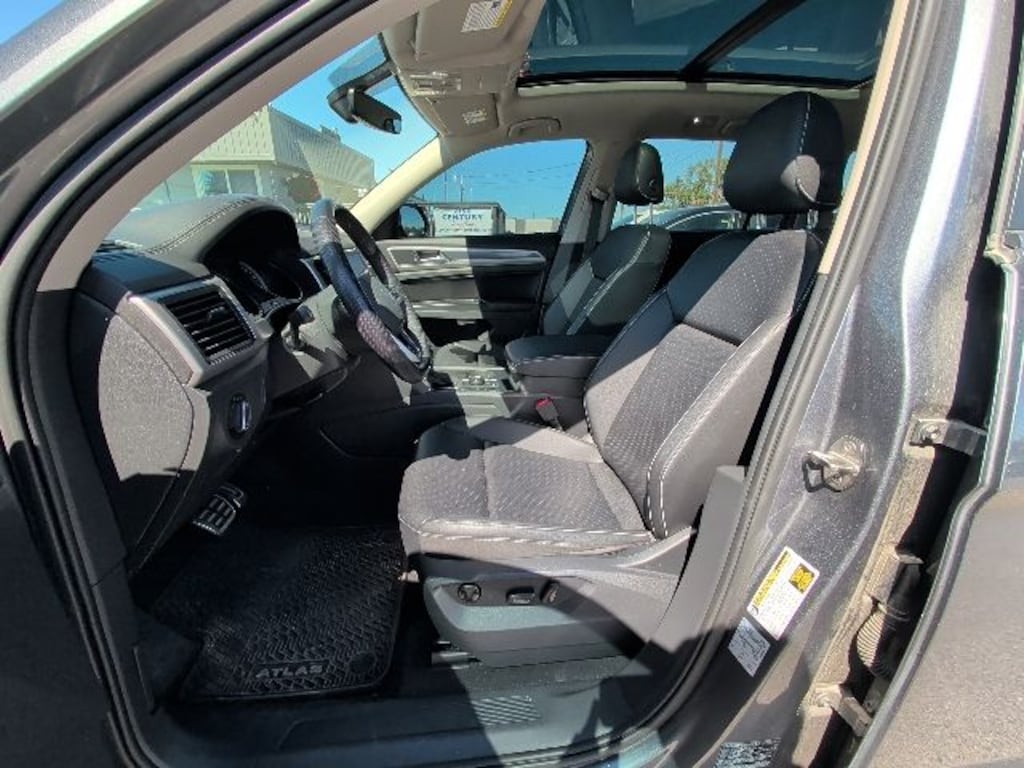 Used 2021 Volkswagen Atlas 3.6L V6 SE w/Technology R-Line 4MOTION SUV