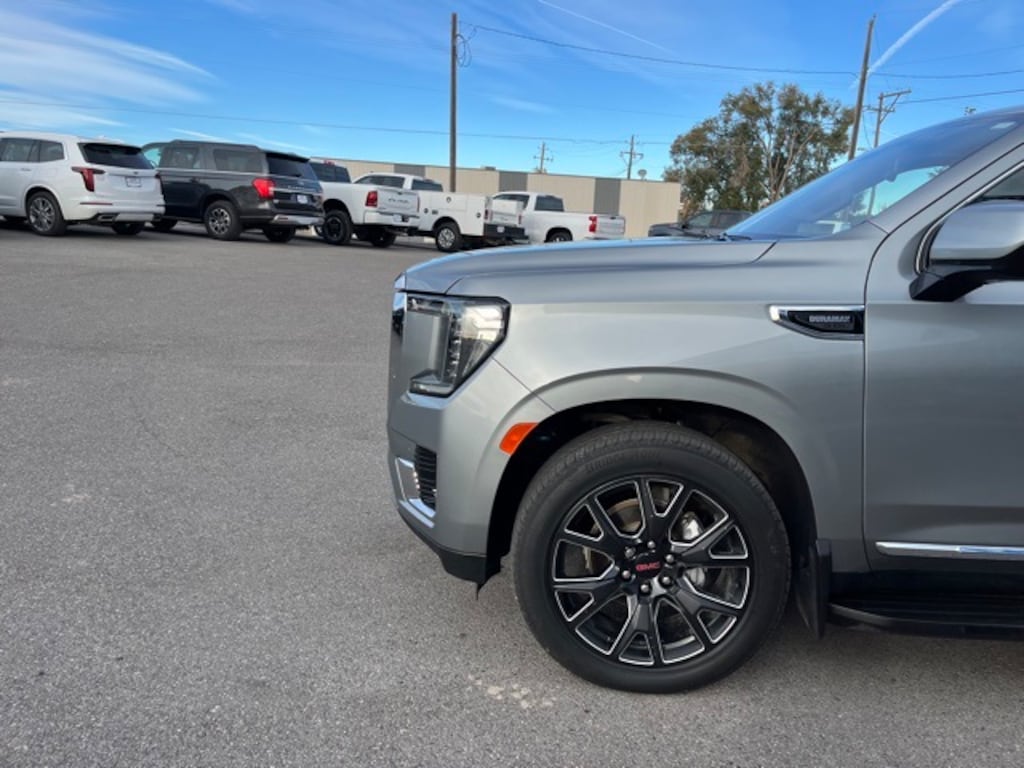 Used 2024 GMC Yukon XL SLT SUV
