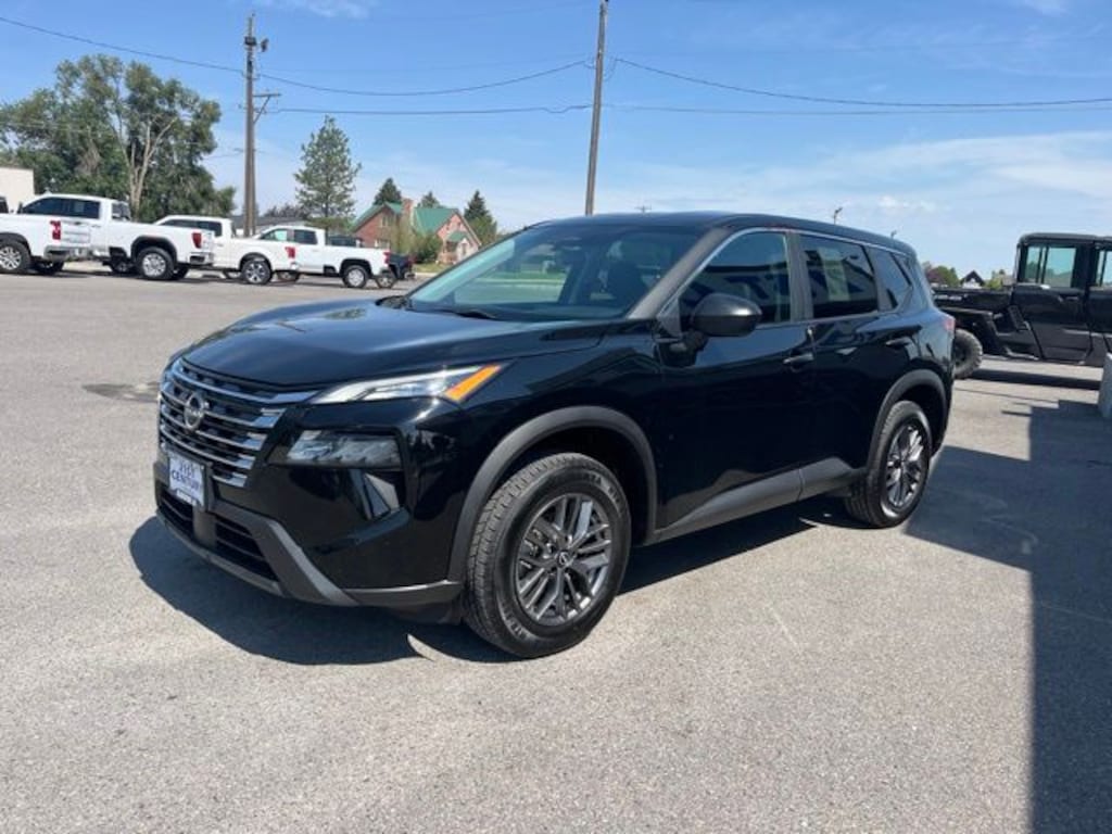 Used 2024 Nissan Rogue S SUV