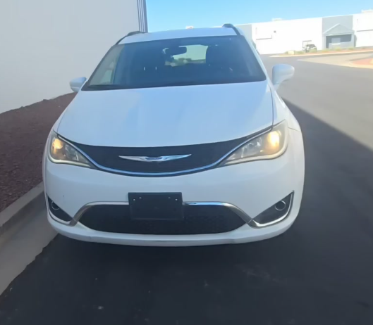 Used 2019 Chrysler Pacifica Touring L Van Passenger Van