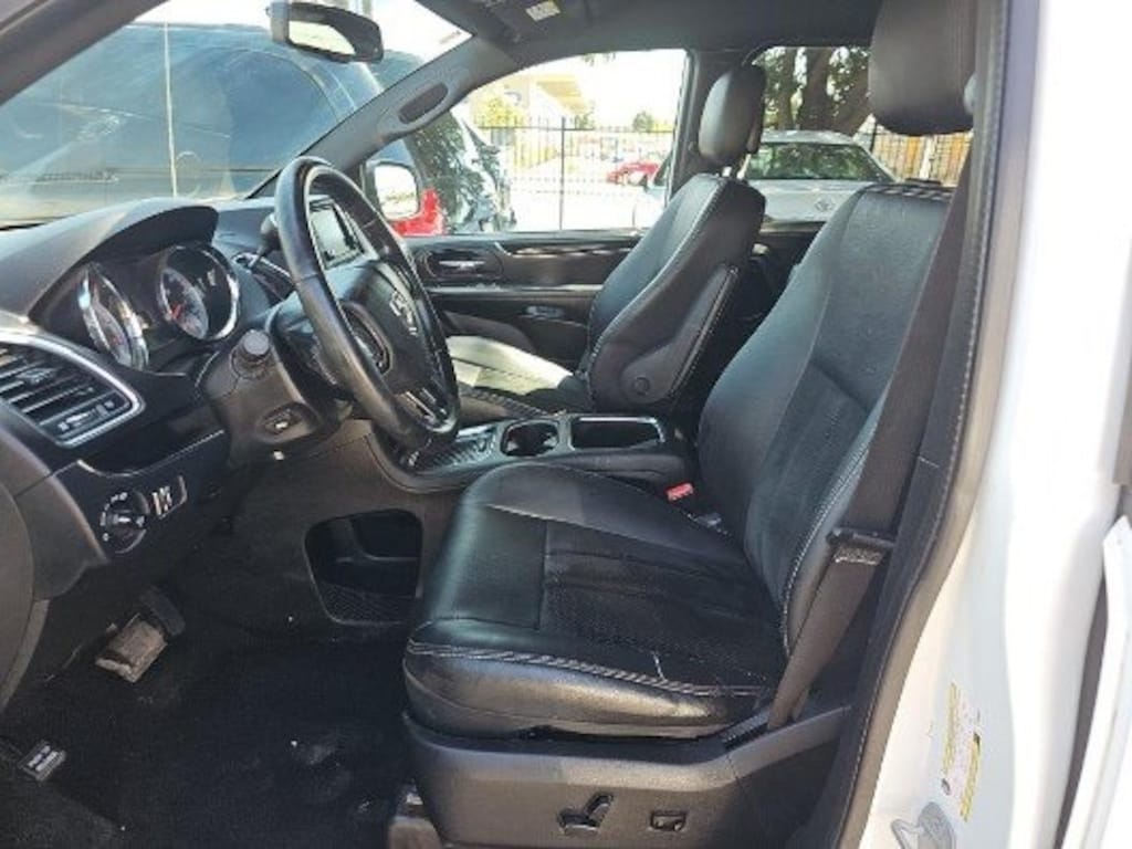 Used 2014 Dodge Grand Caravan SXT Van