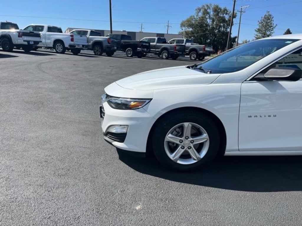 Used 2024 Chevrolet Malibu LS w/1FL Sedan