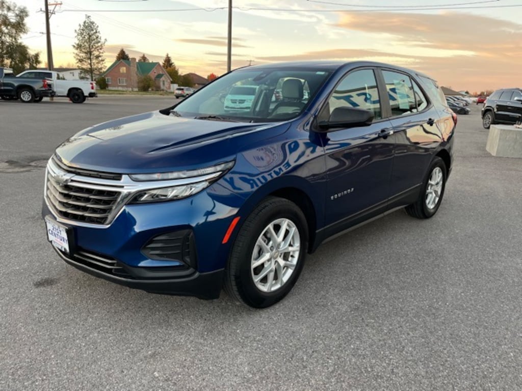 Used 2022 Chevrolet Equinox LS w/1LS SUV