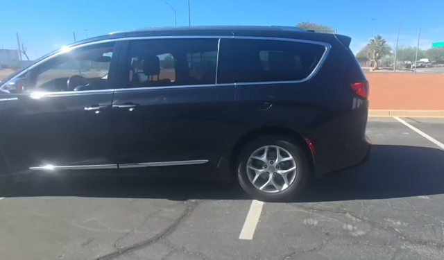 Used 2020 Chrysler Pacifica Limited Van Passenger Van