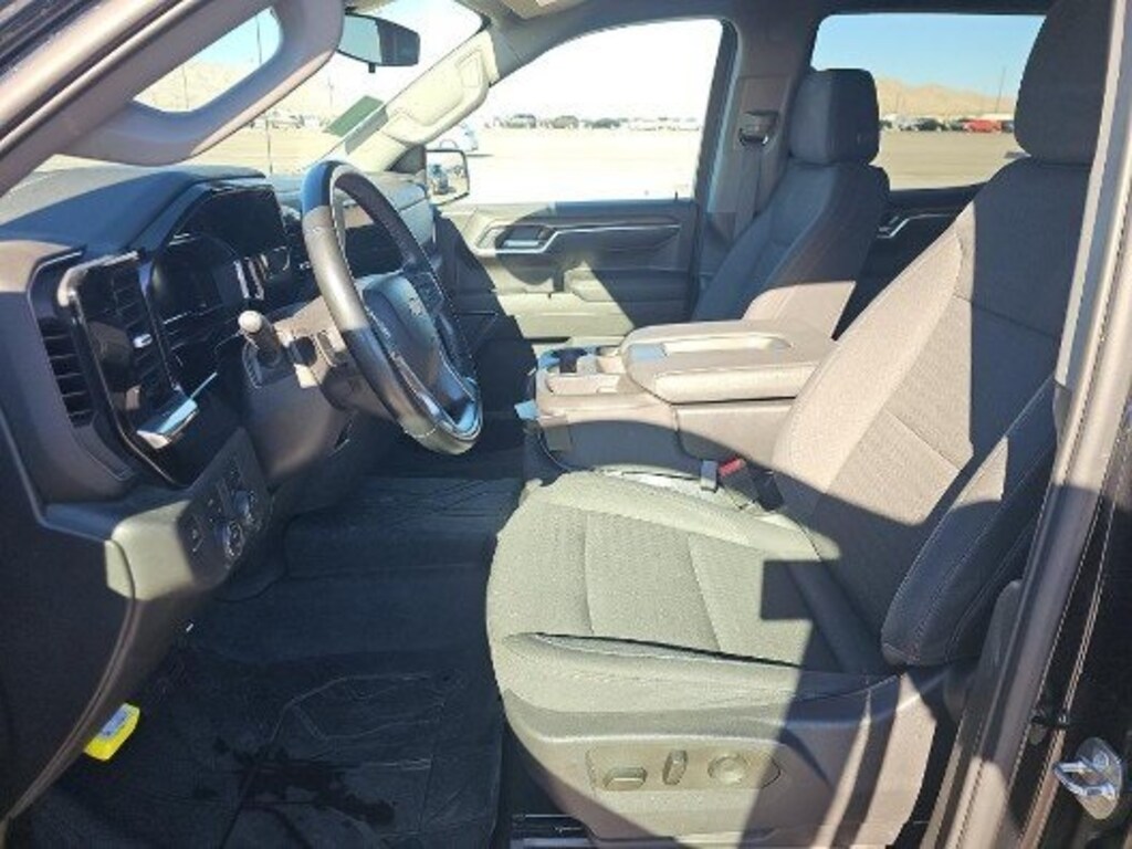 Used 2024 Chevrolet Silverado 1500 LT w/1LT Truck Crew Cab