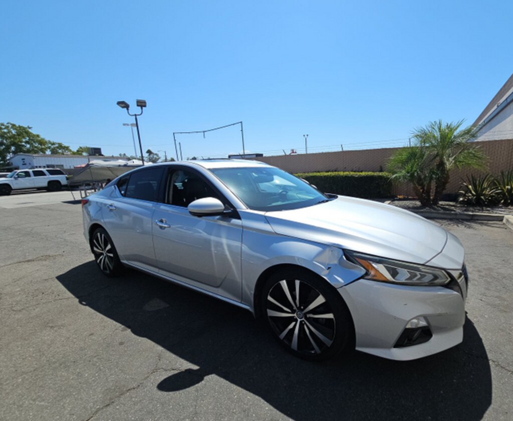 Used 2019 Nissan Altima 2.5 Platinum Sedan