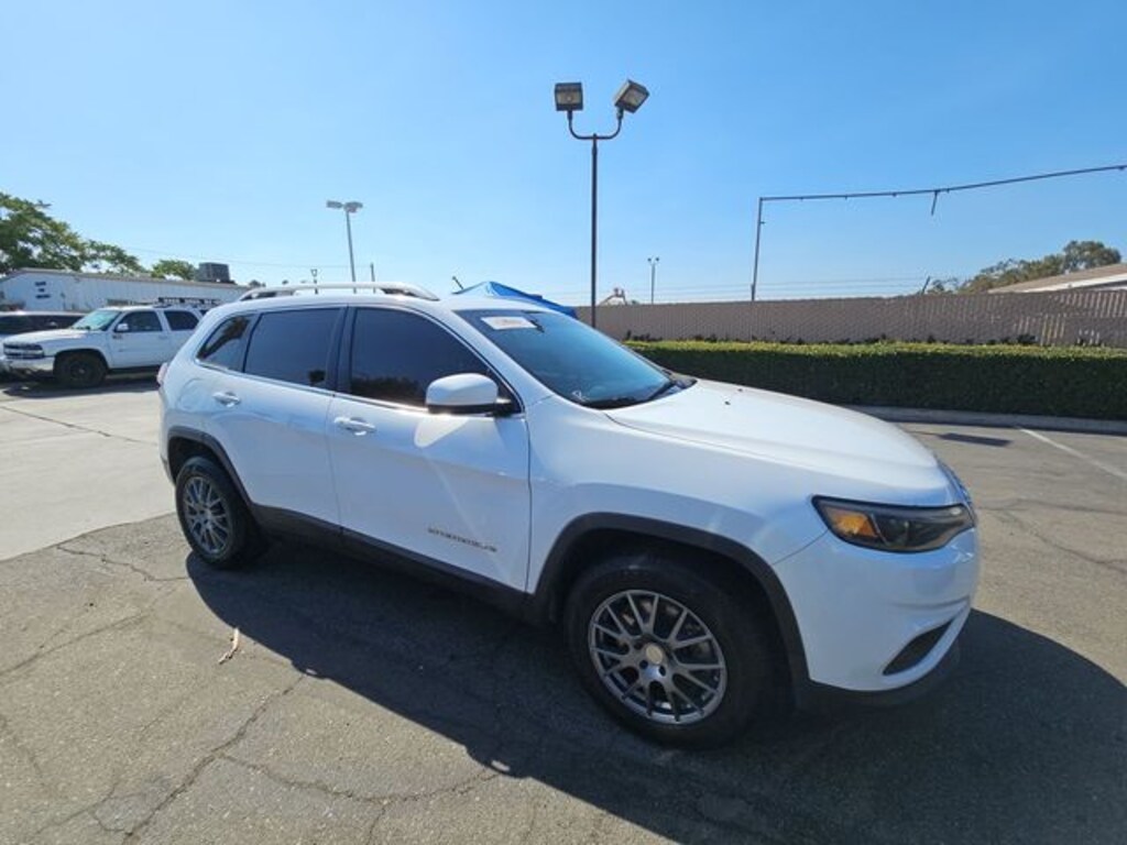 Used 2019 Jeep Cherokee Latitude Plus 4x4 SUV