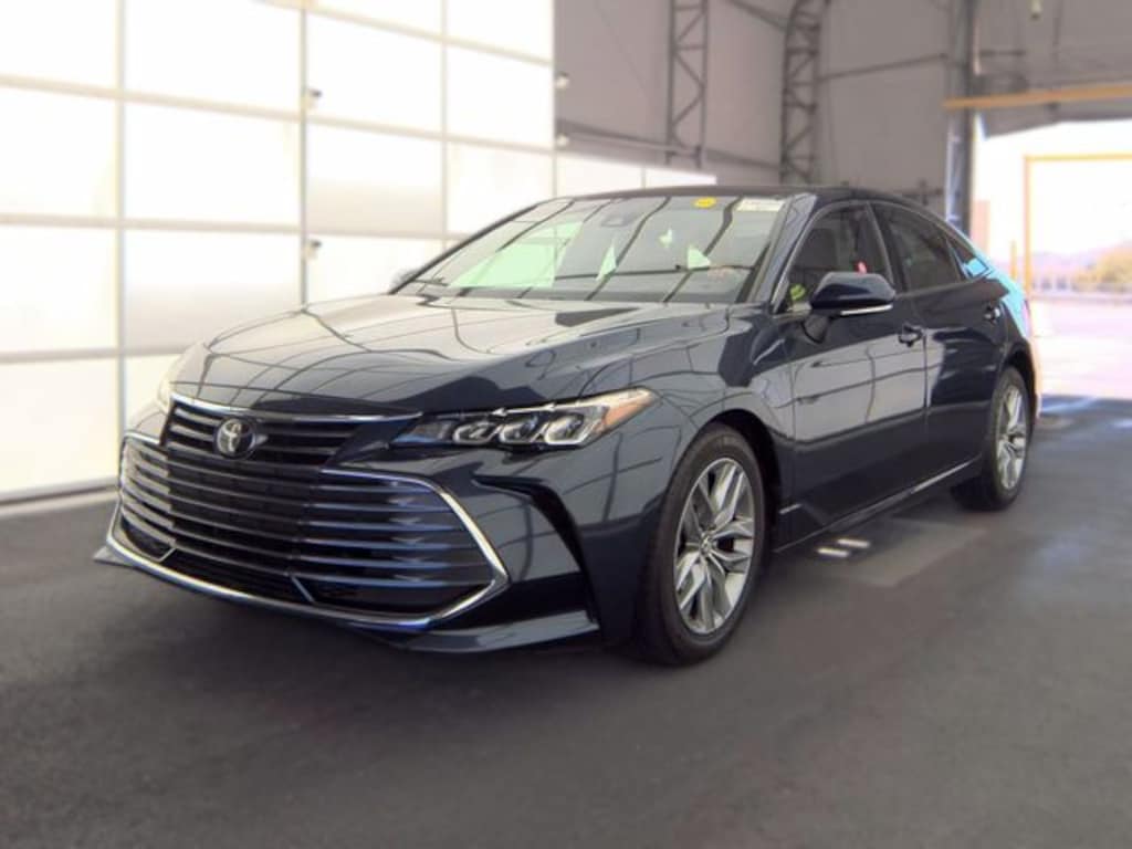 Used 2019 Toyota Avalon XLE Sedan
