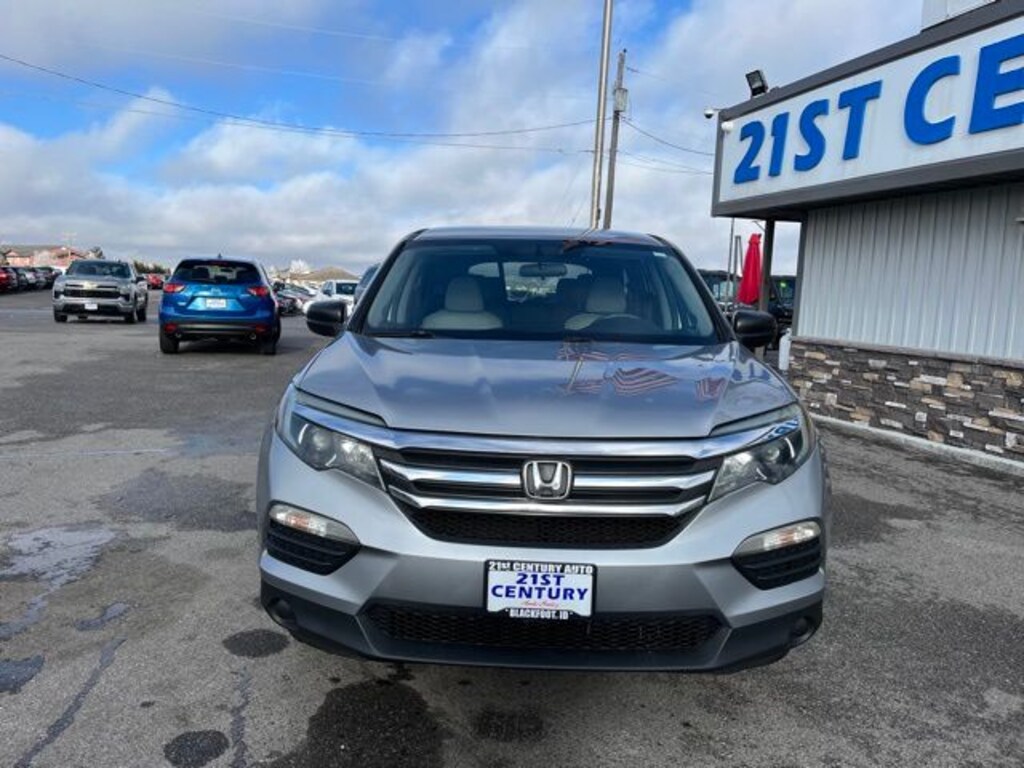 Used 2017 Honda Pilot LX AWD SUV