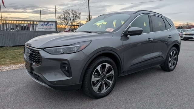 2024 Ford Escape Platinum's photo