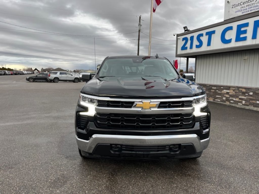 Used 2025 Chevrolet Silverado 1500 LT w/1LT Truck Crew Cab