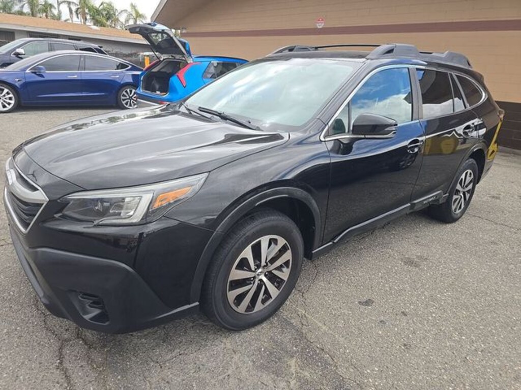 Used 2020 Subaru Outback Premium SUV