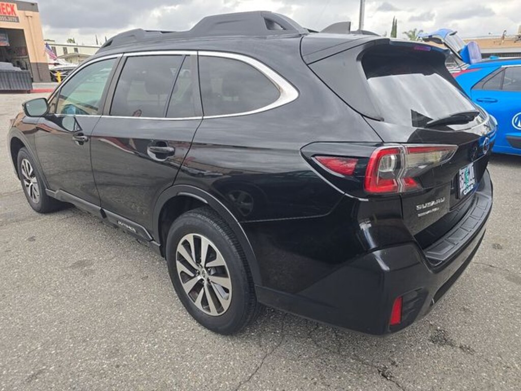 Used 2020 Subaru Outback Premium SUV