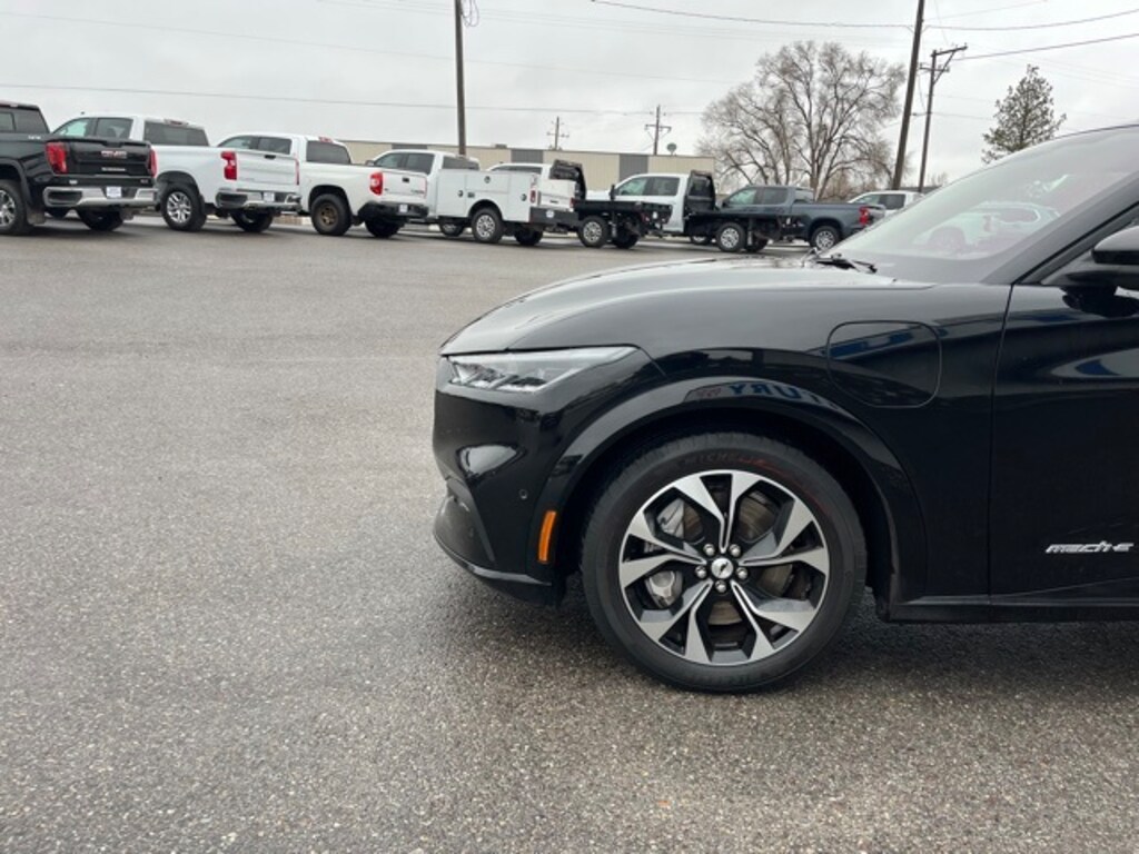 Used 2022 Ford Mustang Mach-E Premium SUV