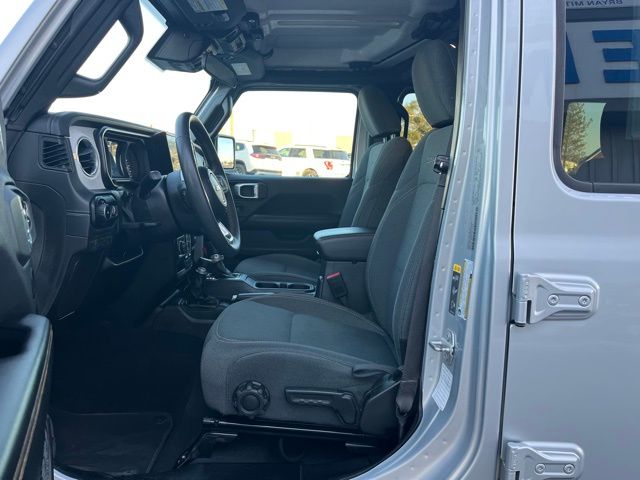 2024 Jeep Wrangler 4-Door Sahara - Photo 24