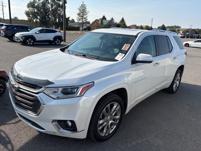 2021 Chevrolet Traverse High Country photo 2