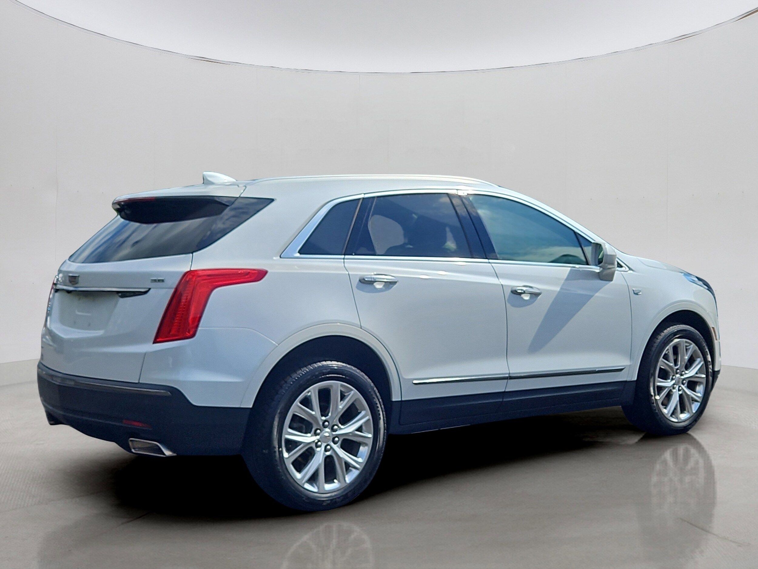 2019 Cadillac XT5 Luxury photo 3