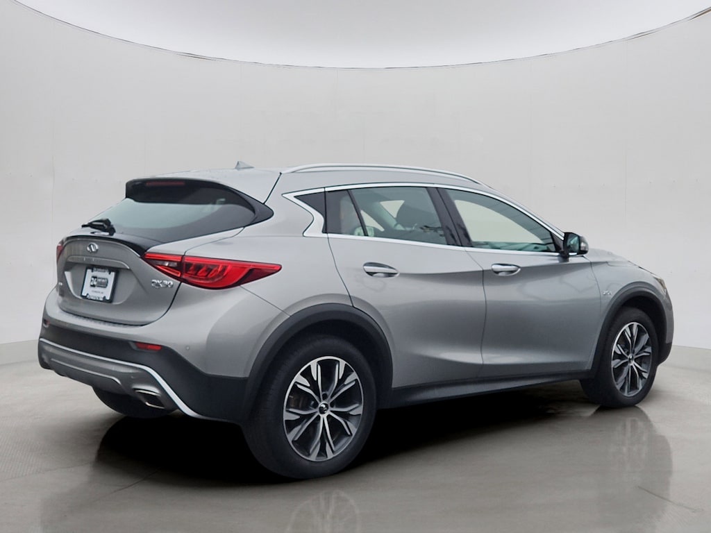 Used 2018 INFINITI QX30 Premium Premium AWD