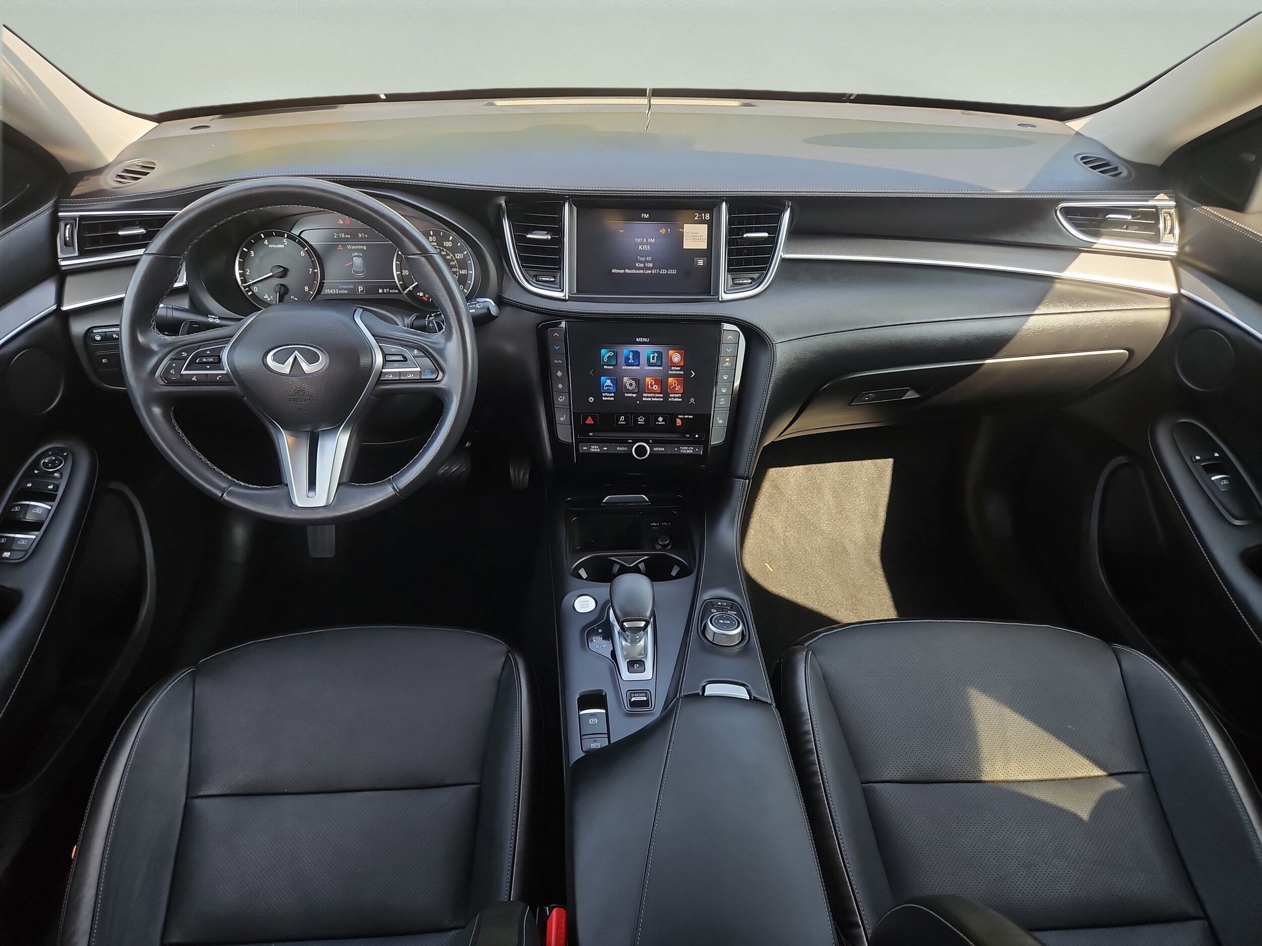 2022 Infiniti QX50 Luxe AWD photo 2