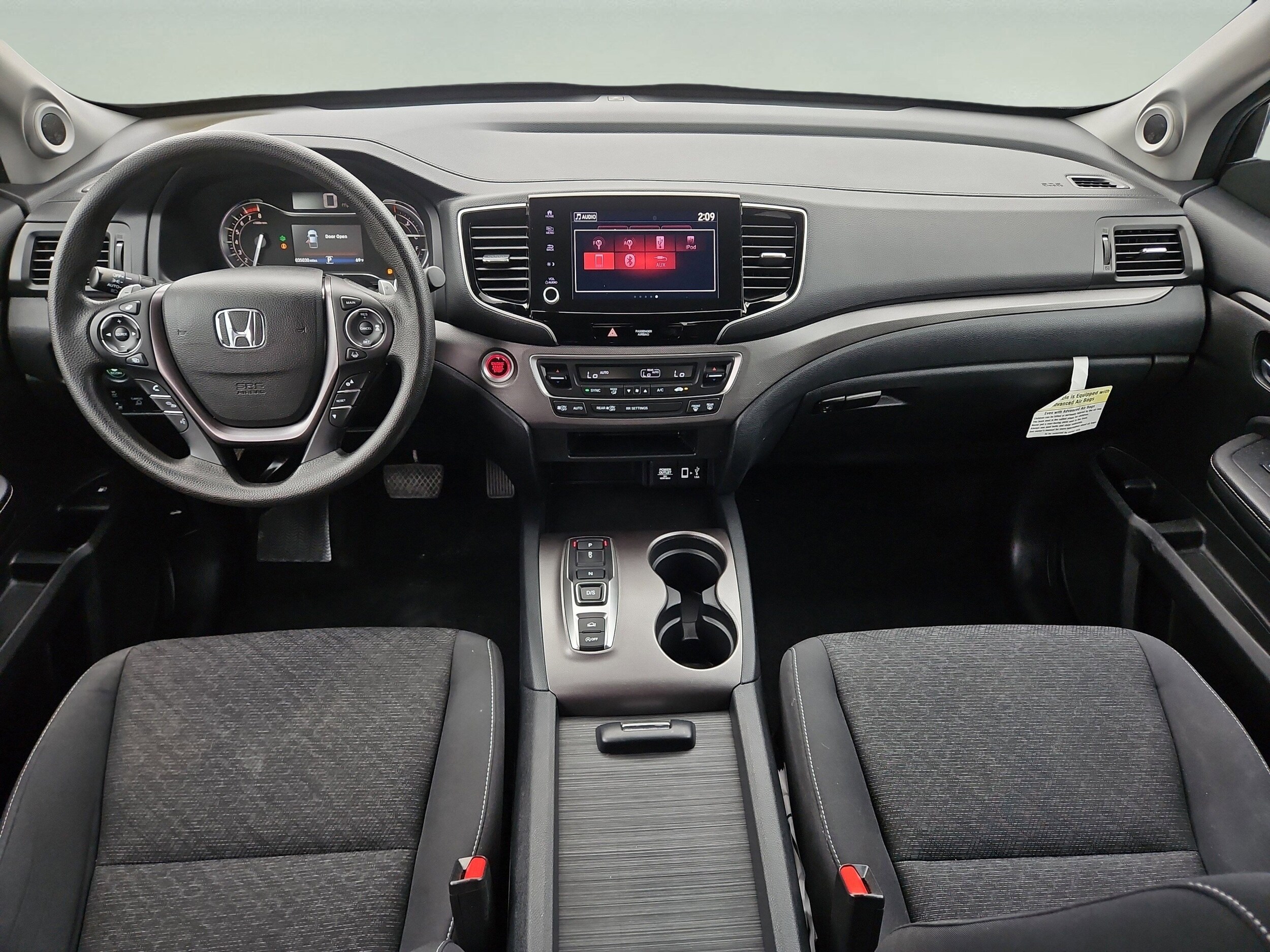 2022 Honda Ridgeline Sport photo 2