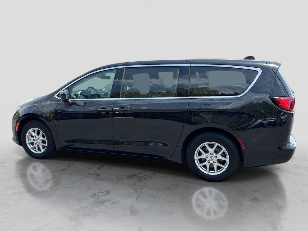Used 2023 Chrysler Voyager LX Minivan/Van