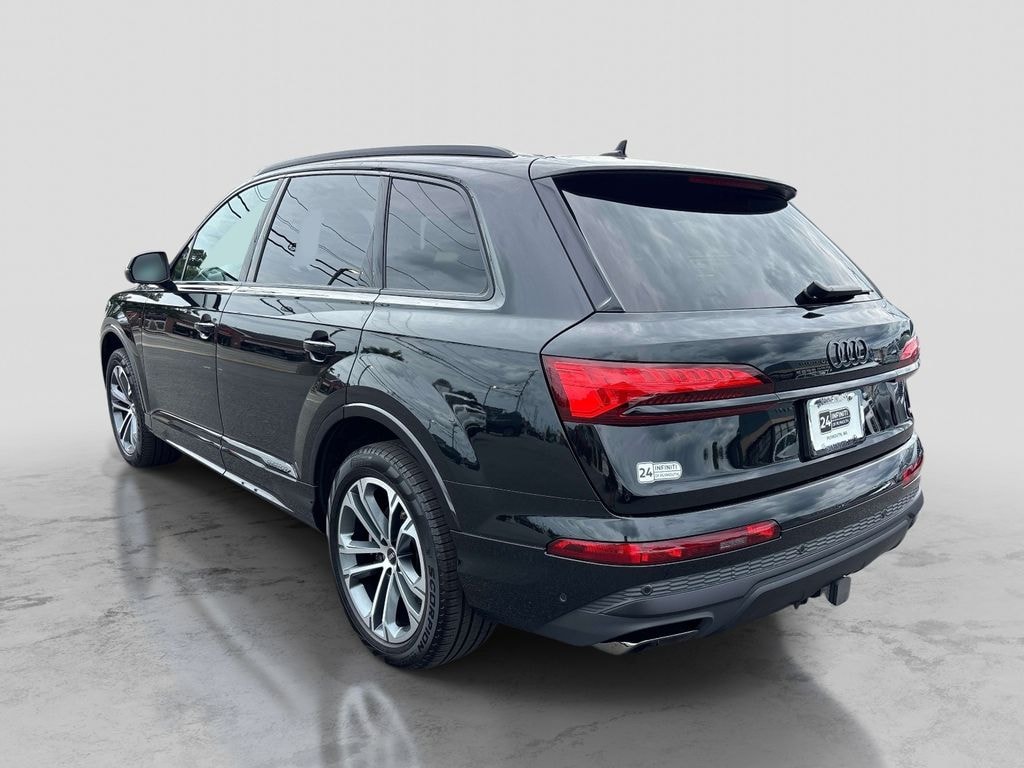 Used 2025 Audi Q7 45 Premium Plus SUV