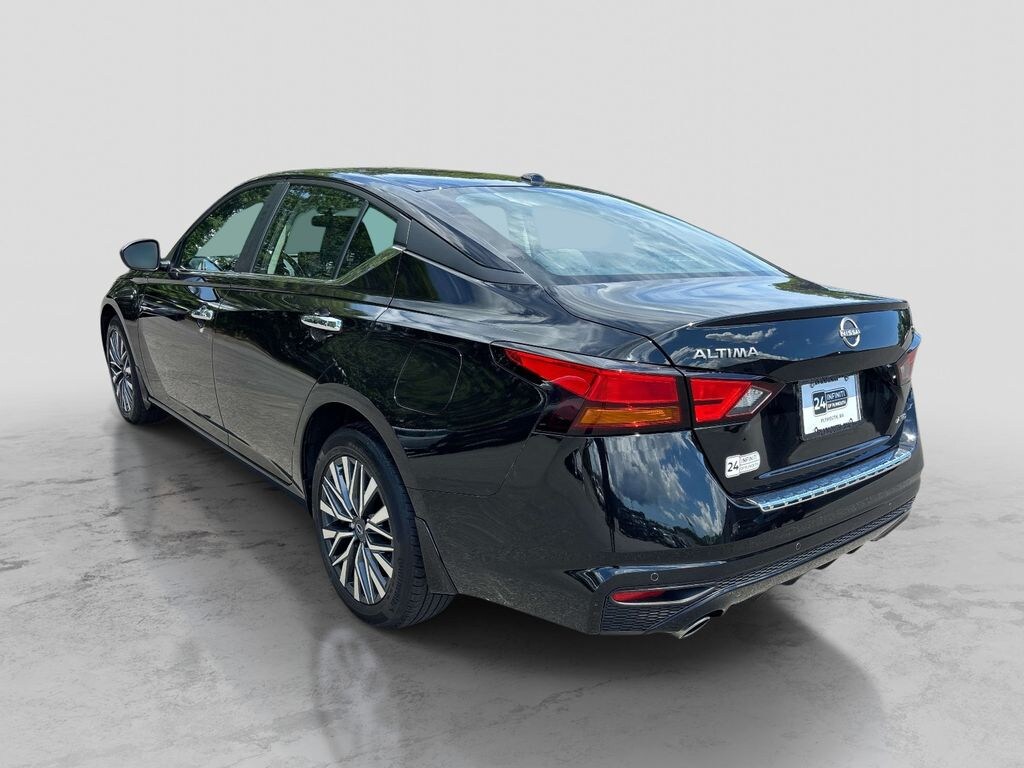 Used 2023 Nissan Altima 2.5 SV Sedan
