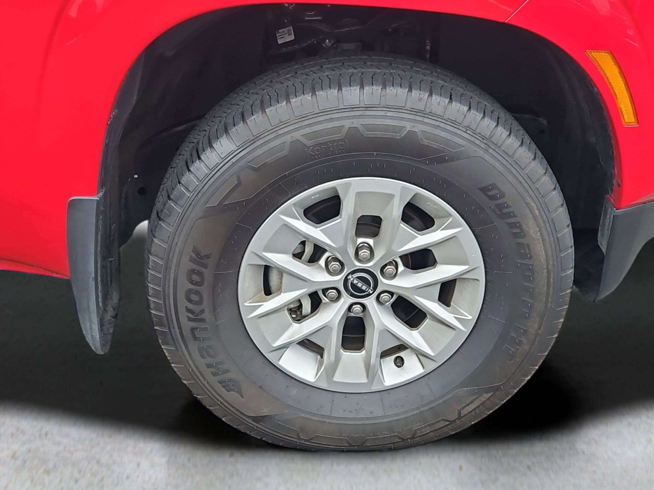 2024 Nissan Frontier Crew Cab SV photo 4