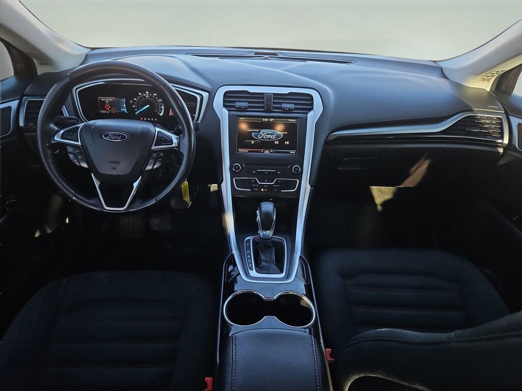 Used 2016 Ford Fusion SE Sedan