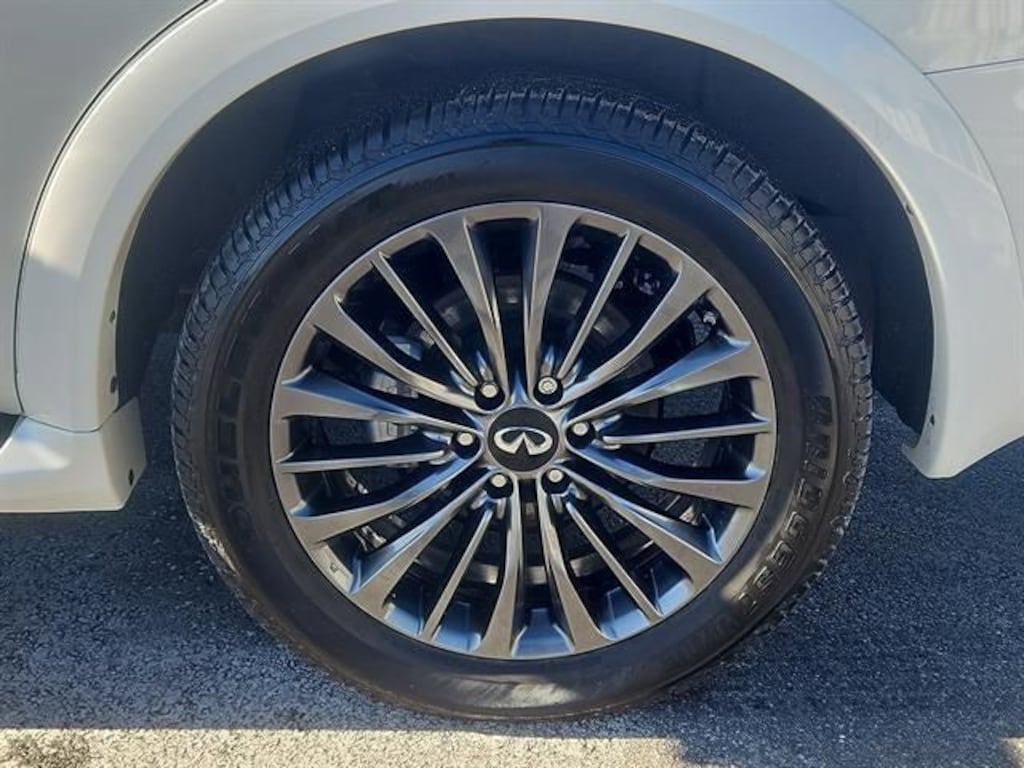 Certified 2024 INFINITI