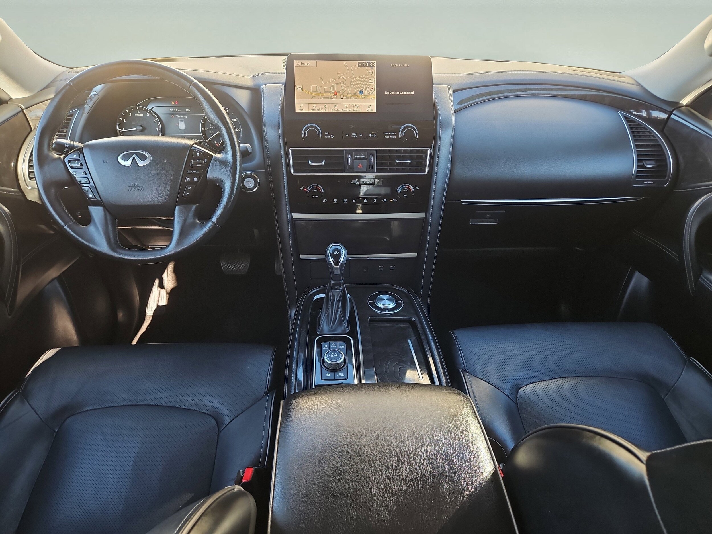 2022 Infiniti QX80 Luxe photo 2