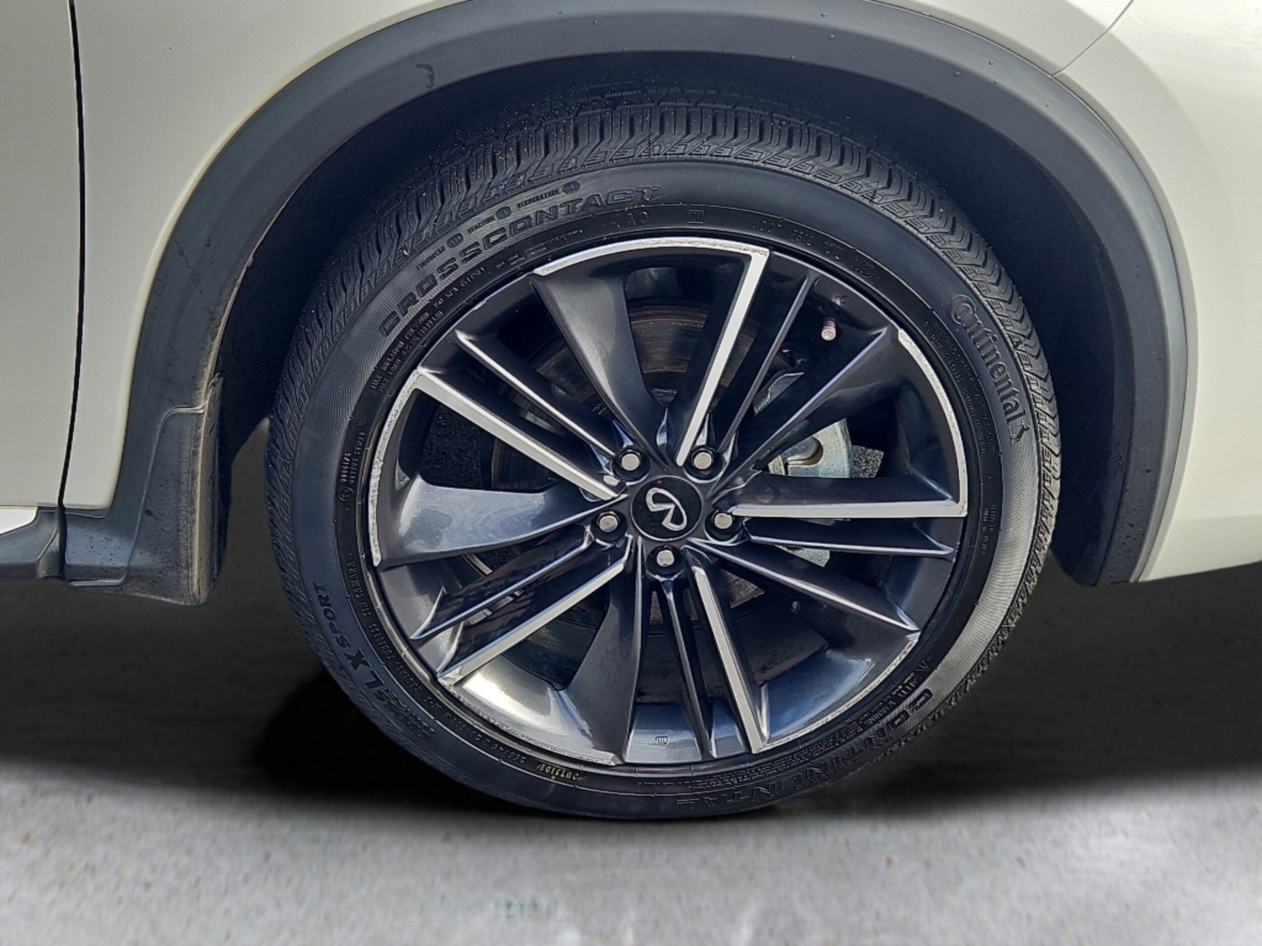 2022 Infiniti QX55 Luxe photo 3