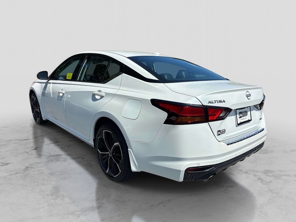 Used 2023 Nissan Altima 2.5 SR Sedan