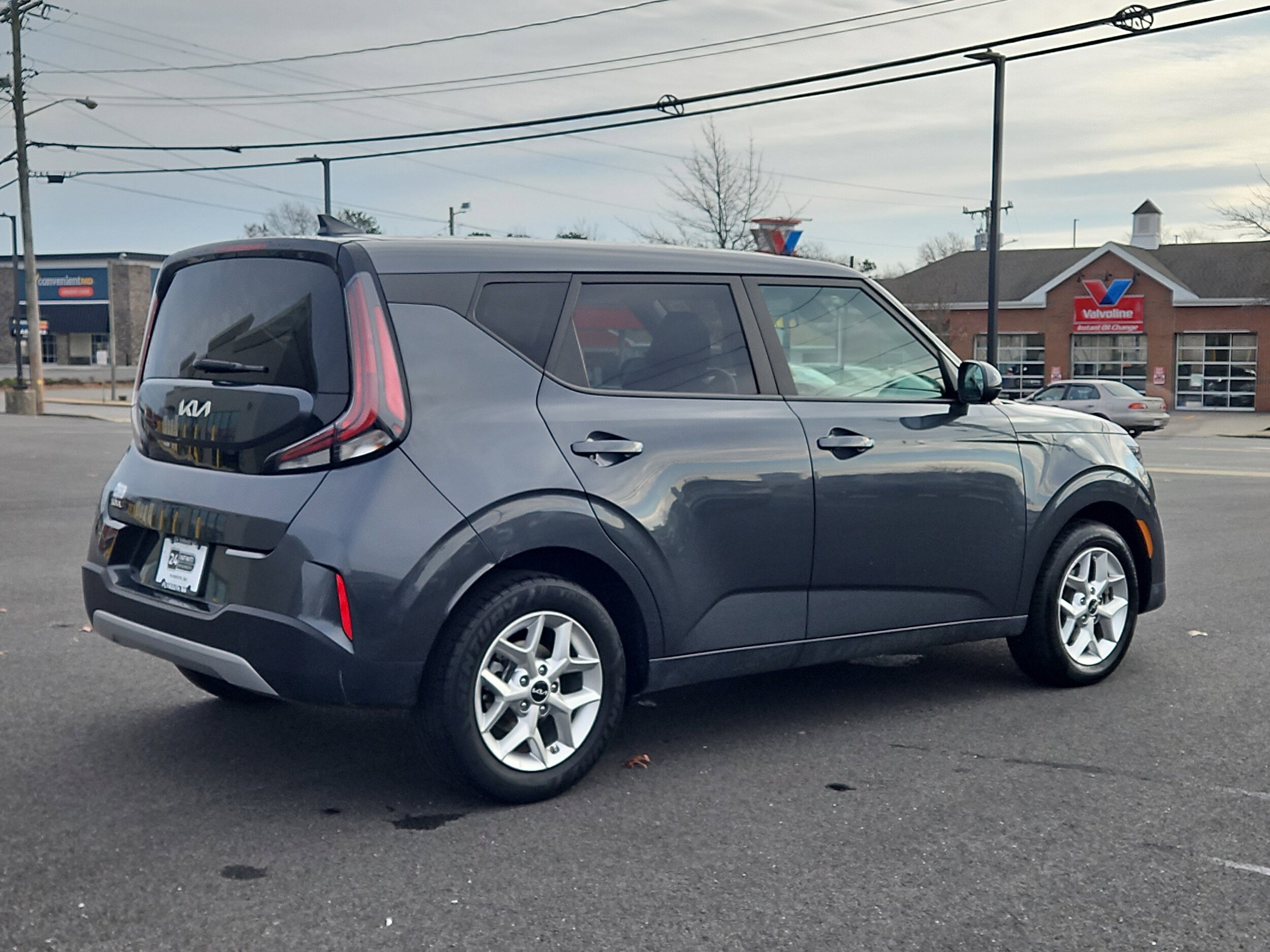 2023 Kia Soul LX photo 3